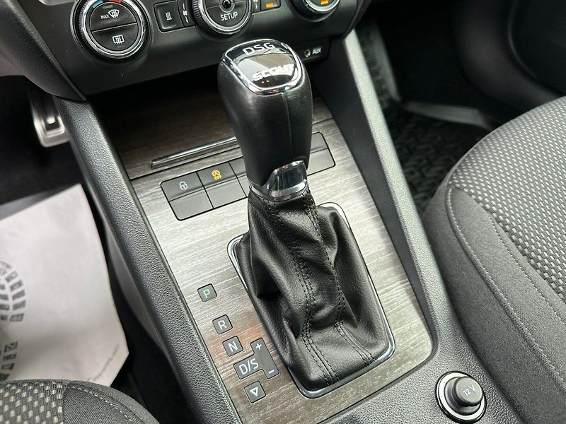 Škoda Octavia (2015) Scout 2.0Tdi 135Kw DSG - fotka 22 z 31