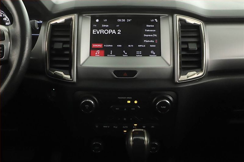 Ford Ranger (2019) Limited 2.0 EcoBlue - fotka 12 z 15
