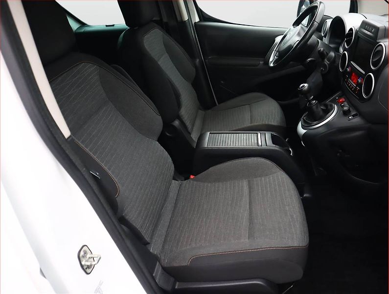 Citroën Berlingo (2017) Shine 1.6 BlueHDi, 5Míst, ČR - fotka 7 z 15