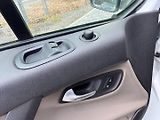Ford Tourneo Custom (2013) 2.2 TDCi Trend, 8míst - náhled 25