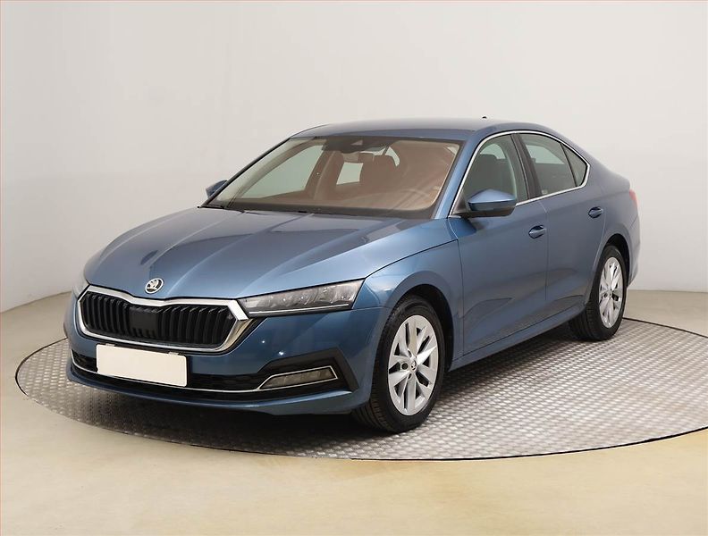 Škoda Octavia (2020) Style 2.0 TDI, ČR,1.maj - fotka 2 z 22