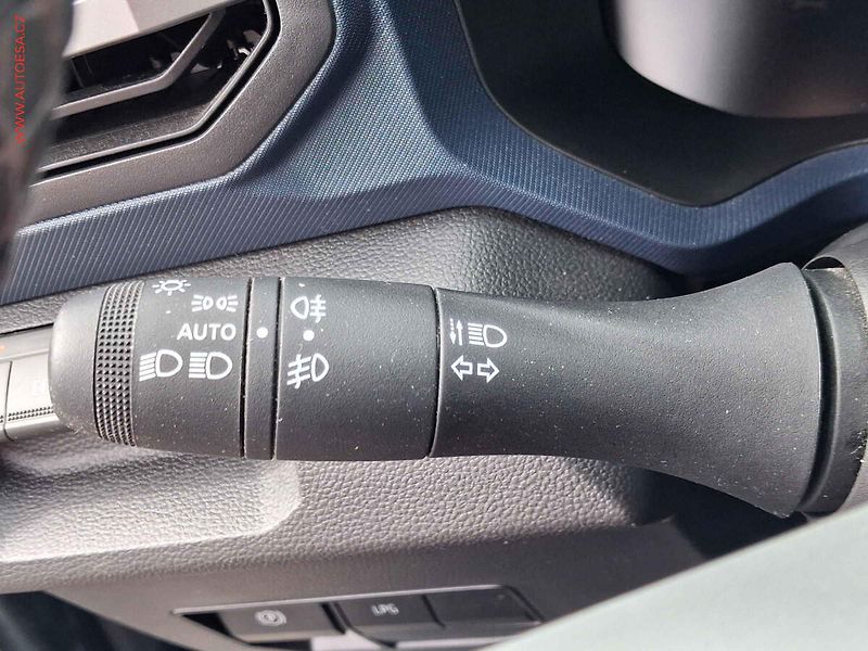 Dacia Duster (2024) 1.0 TCe, 1.maj,ČR, Journey - fotka 17 z 21
