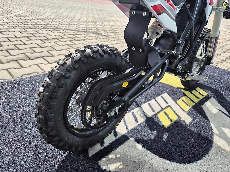 Ostatní (2026) Pitbike Stomp E-Box electric 1 - fotka 14 z 17