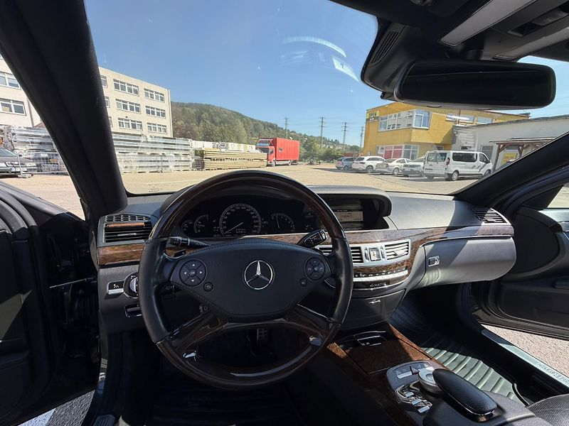 Mercedes-Benz Třídy S (2012) Mercedes-Benz S(w221 long) 350 - fotka 9 z 20