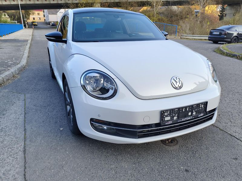 Volkswagen Beetle (2015) 1,2 TSI Club - fotka 3 z 33
