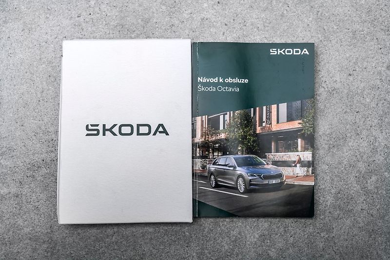 Škoda Octavia 1,5 M-HeV 110kW DSG LED - fotka 18 z 19