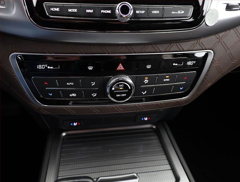 SsangYong Rexton (2021) 2.2 Diesel - fotka 10 z 21