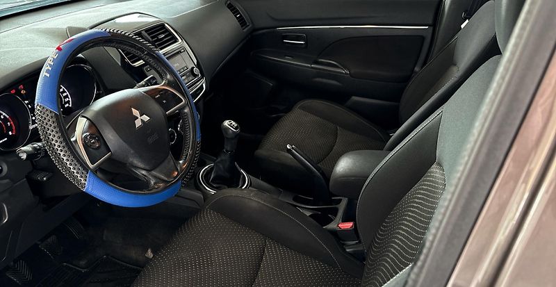 Mitsubishi ASX (2015) 1.6 MIVEC 2. MAJITEL TAŽNÉ ČR - fotka 6 z 22