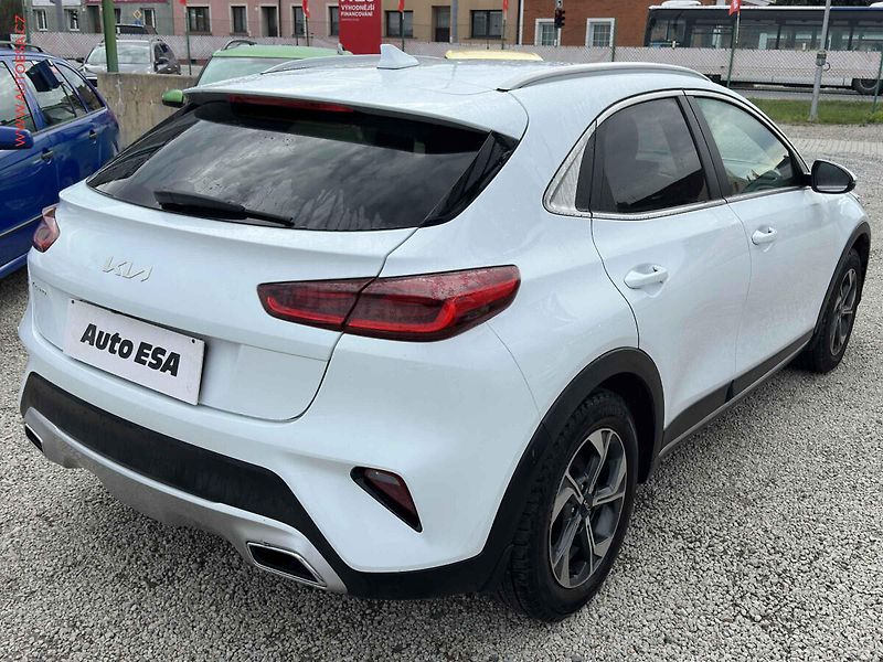 Kia XCeed (2021) 1.5 T-GDi, ČR, servis.kniha. - fotka 4 z 23