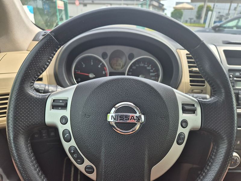 Nissan X-Trail 2,0 dCi 4x4 AT 110kW, CZ, 1. m - fotka 16 z 24