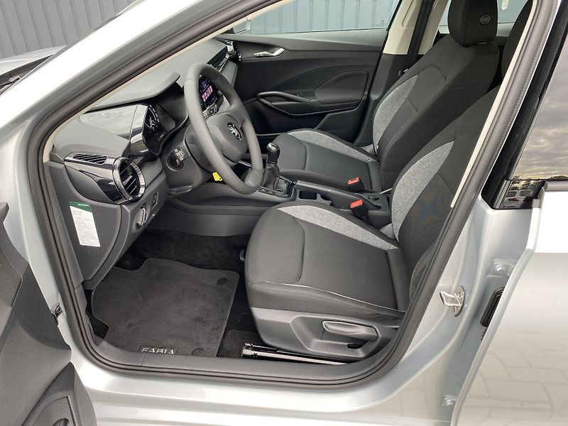 Škoda Fabia 1.0 MPI - 1xMAJ. - 38 000 KM - fotka 13 z 42