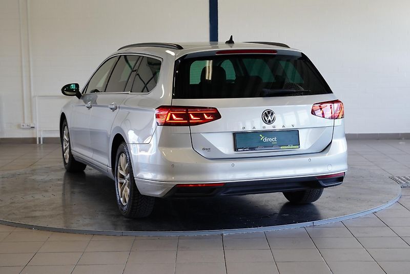 Volkswagen Passat - fotka 7 z 29