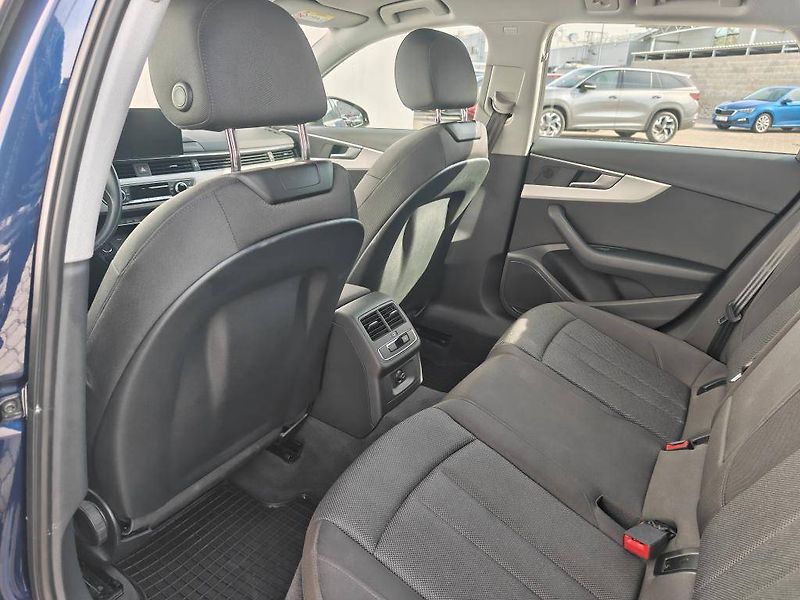 Audi A4 35 Advanced 35 7ST 2,0TFSI - fotka 7 z 25