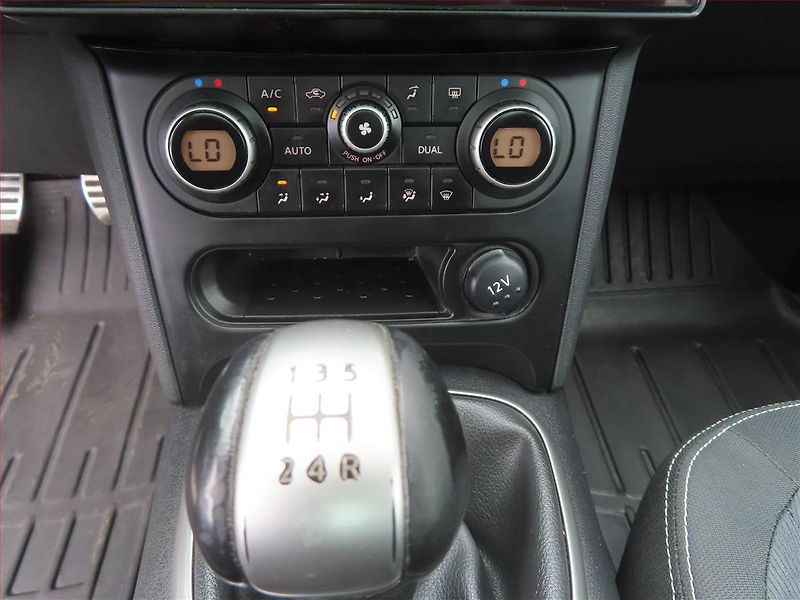 Nissan Qashqai (2010) 1.6, LPG, Serv.kniha, Tempomat - fotka 15 z 17
