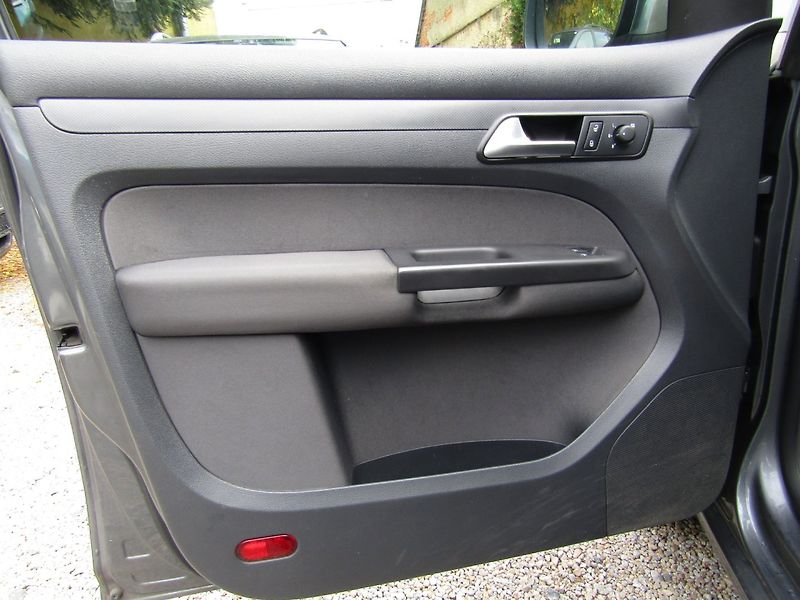 Volkswagen Caddy (2014) MAXI DSG 7MÍST - fotka 18 z 35