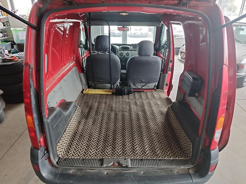 Renault Kangoo (2007) 1,5DCI,62KW,KLIMA,TAŽNÝ - fotka 9 z 17