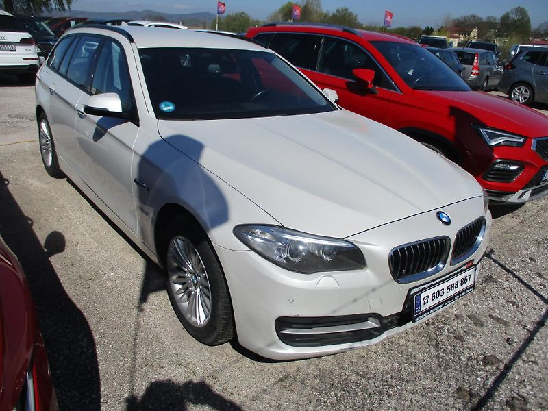 BMW Řada 5 (2015) 520 xDrive combi - fotka 2 z 11