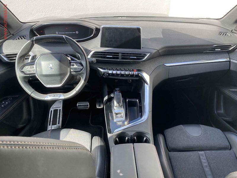 Peugeot 3008 (2017) 1.6 THP, GT Line, AT, LED - fotka 8 z 17
