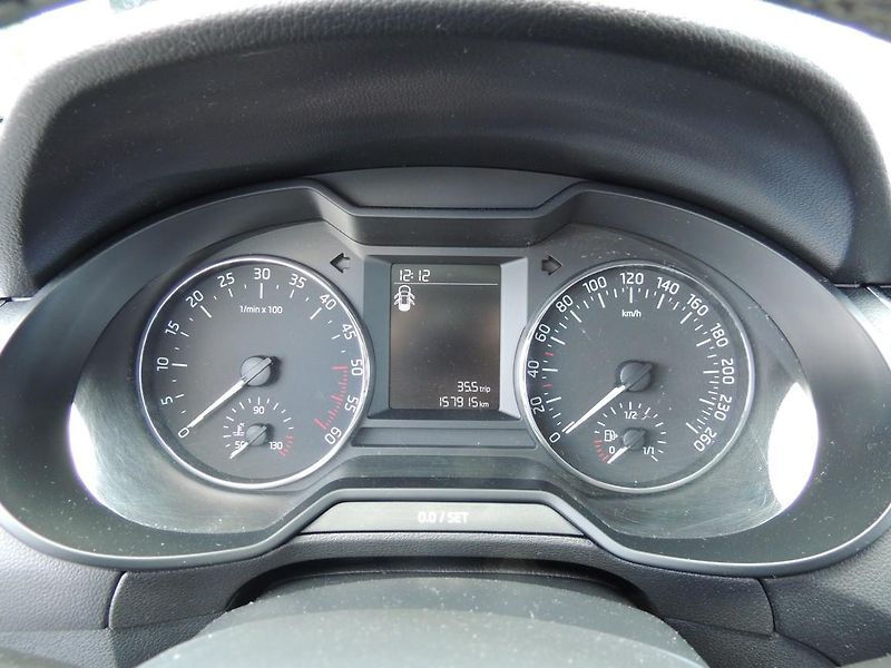 Škoda Octavia (2016) 1.6TDi,81kw,AMB,ČR,2.majitel - fotka 20 z 42