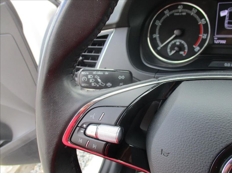 Škoda Fabia 1,0 TSI, klima,servis,DPH,CZ, - fotka 21 z 30