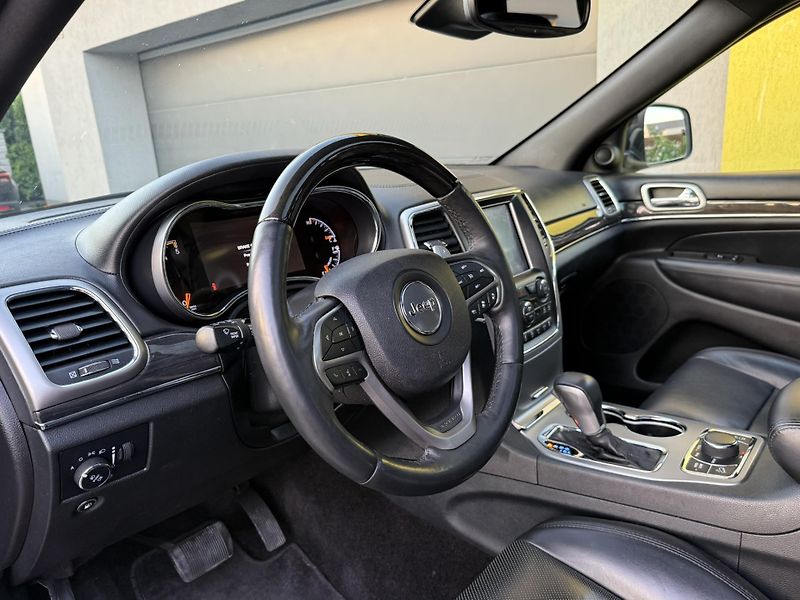 Jeep Grand Cherokee (2019) 3.0CRDi  OVERLAND! GAR. KM!!  - fotka 6 z 25