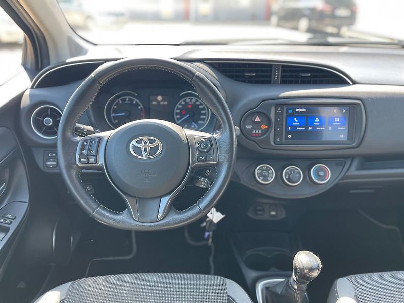 Toyota Yaris 1.5VVT-i 82kW*TEMPO*KLIMA*CZ - fotka 24 z 37