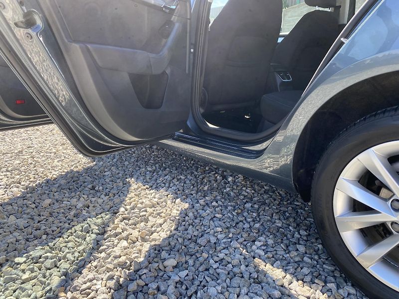 Škoda Octavia 1.6TDi 115PS DSG DPH REZERVACE - fotka 97 z 154
