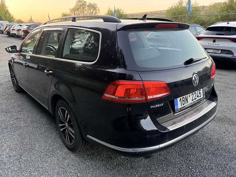 Volkswagen Passat 1.6TDI 77KW - fotka 4 z 36
