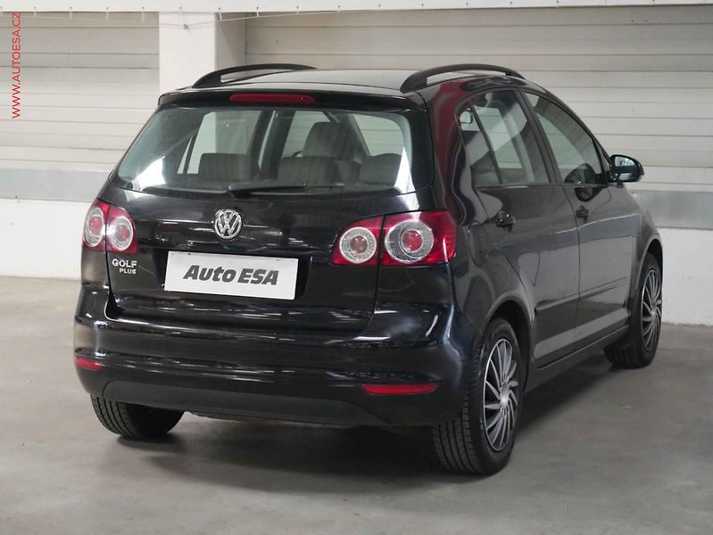 Volkswagen Golf Plus (2009) 1.4 16V, AC, park.čidla - fotka 6 z 18