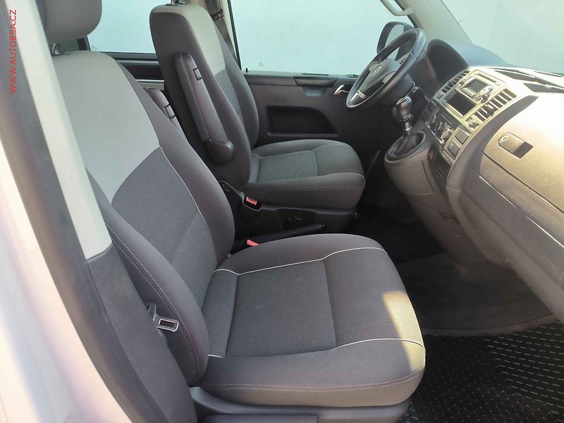 Volkswagen Multivan (2014) 2.0TDi, AC, temp - fotka 10 z 18