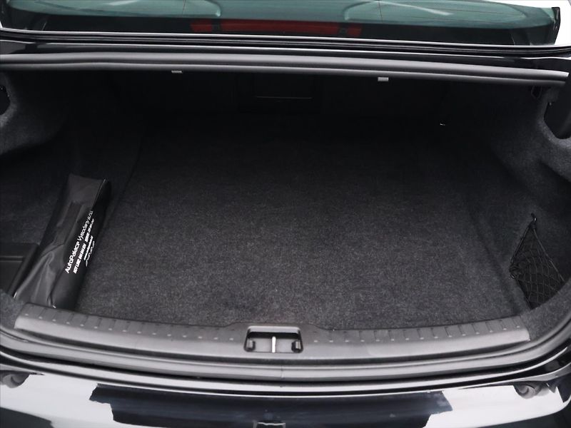 Volvo S60 2,0 B5 184kW AWD Ultimate Dark - fotka 10 z 29
