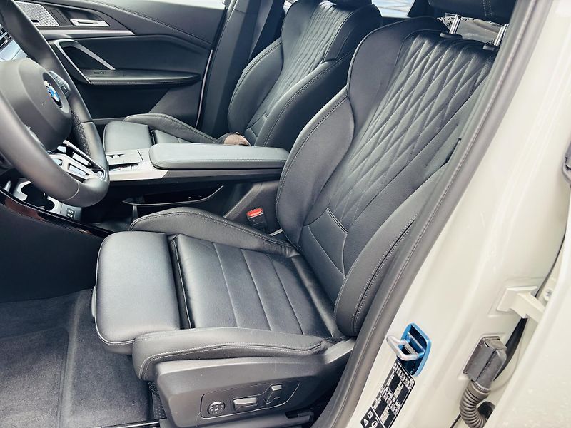 BMW X1 (2024) 2.3D, 145kW, XDRIVE, ČR, DPH - fotka 10 z 19