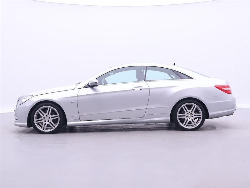 Mercedes-Benz Třídy E 3,0 350CDI 170kW Aut. Elegance - fotka 4 z 37