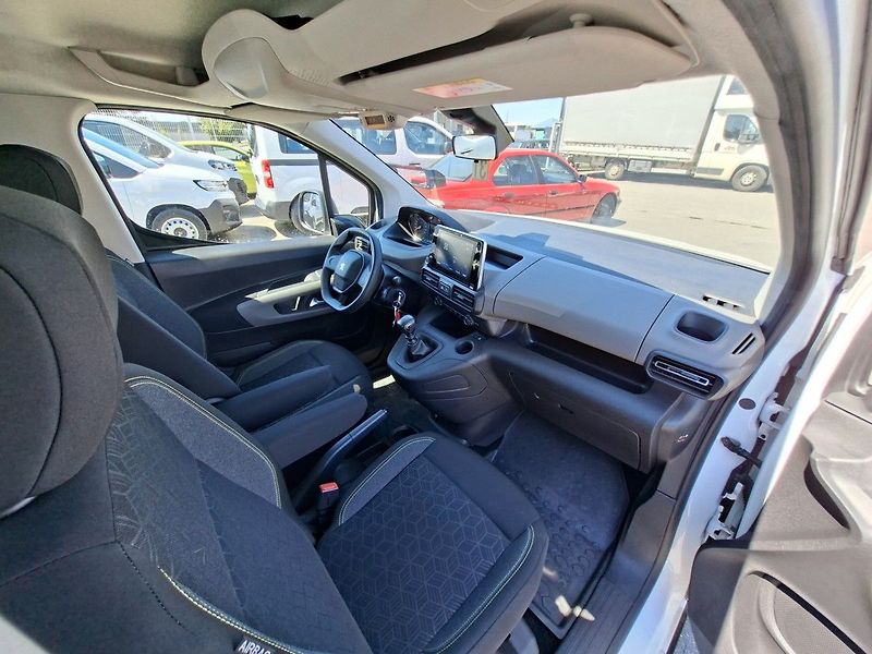 Peugeot Rifter ACTIVE 1.5 BHDi 130k M6 - fotka 13 z 22