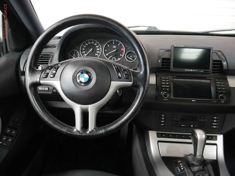 BMW X5 (2003) 3.0 xd xD, AT, xenon, kůže - fotka 12 z 21