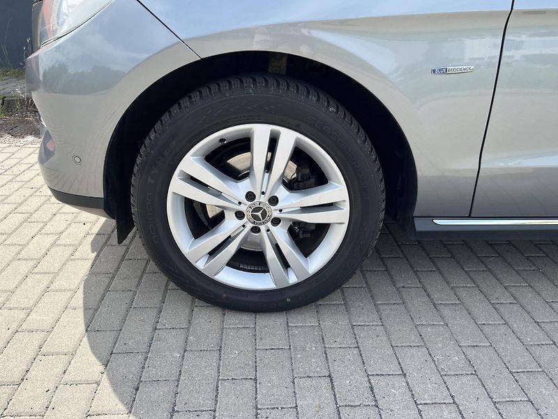 Mercedes-Benz Třídy M ML 250 CDi Sport - fotka 27 z 30