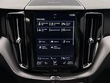 Volvo XC60 B4 AWD INSCRIPTION  - náhled 38