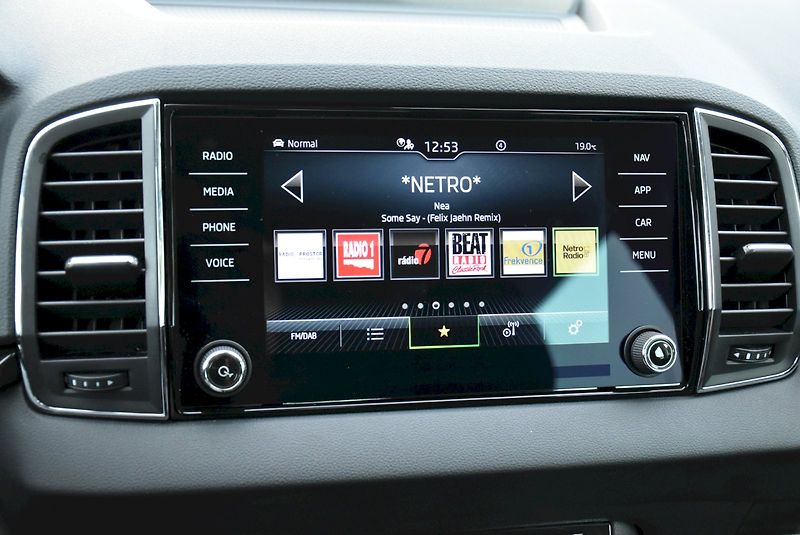 Škoda Karoq (2025) Top Selection 2.0 TDI 110kW 4x - fotka 18 z 34