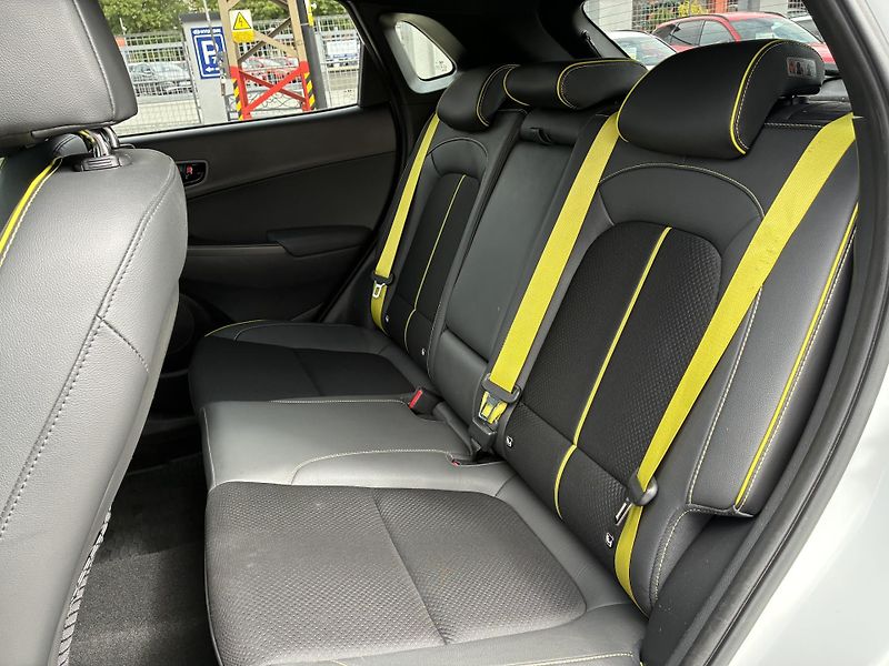 Hyundai Kona 1.6-130KW,4X4,AUTOMAT,TAŽNÉ - fotka 21 z 25