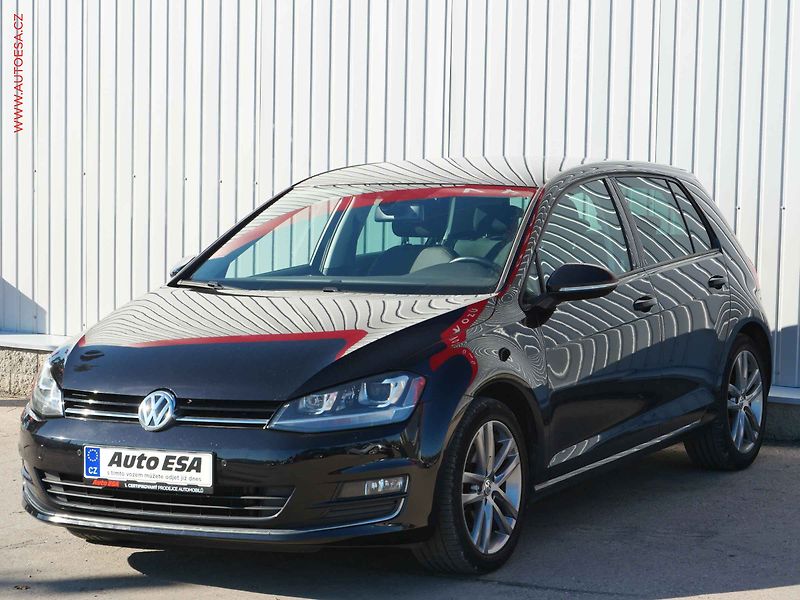 Volkswagen Golf (2015) 2.0 TDi VII, Highline - fotka 3 z 23