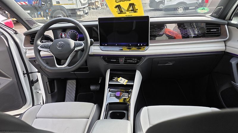 Volkswagen Tayron (2025) 2.0 TSI 150kW 4x4 DSG Eleg TZ  - fotka 21 z 55