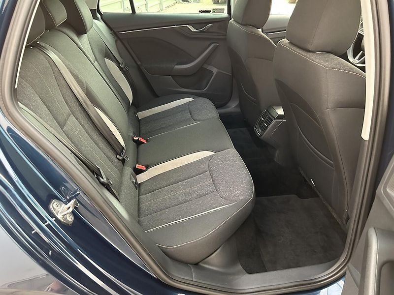 Škoda Scala 1.5 TSI Style Extra - fotka 25 z 28