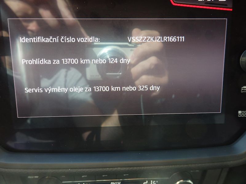 Seat Arona FR 1.0 TSI 85 kW NAVIGACE - fotka 15 z 20