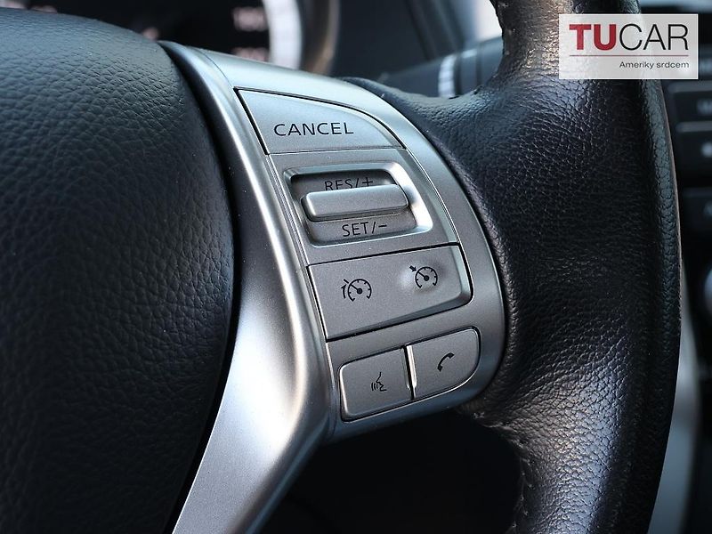 Nissan Navara (2019) 2.2 DIesel Automat  - fotka 20 z 38