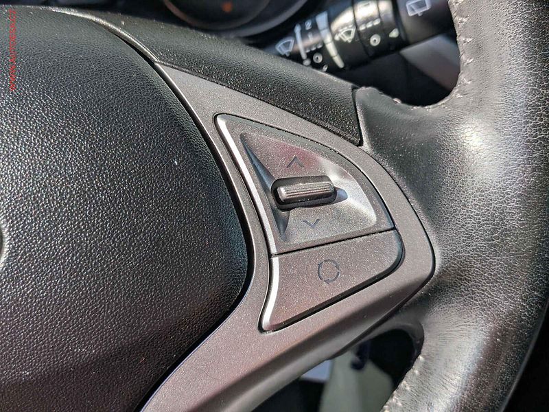 Hyundai ix20 (2016) 1.4 CVVT, 1.maj,ČR, AC, temp - fotka 14 z 16