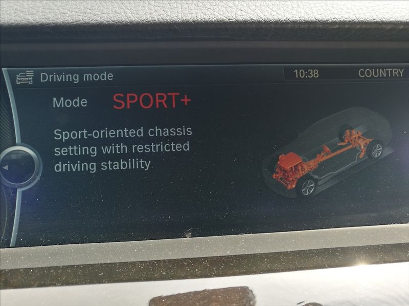 BMW Řada 5 3,0 d M paket - fotka 9 z 26