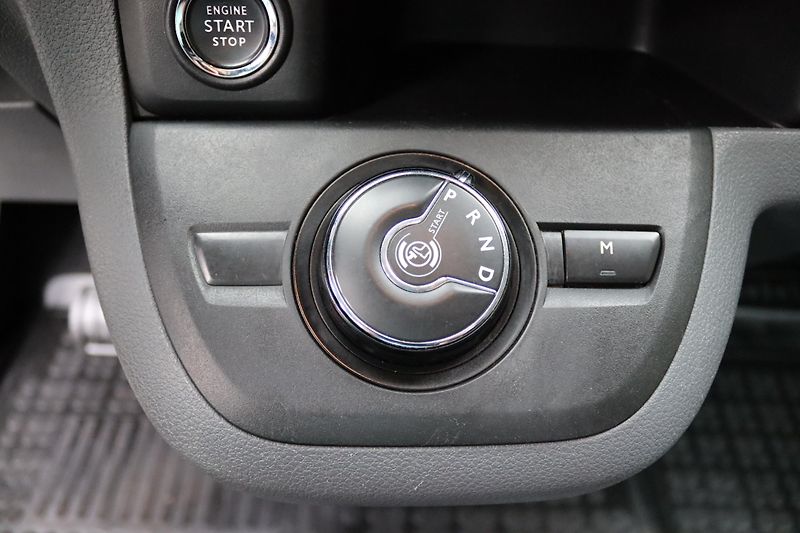 Opel Vivaro (2020) 2.0 BlueHDi/CDTi 130 kW - fotka 35 z 57