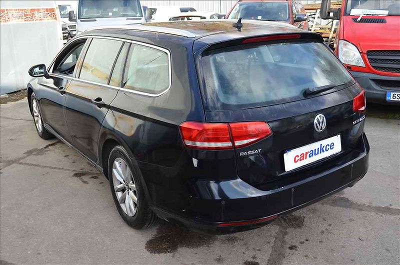 Volkswagen Passat (2015) VARIANT 2,0 TDI DSG - fotka 6 z 21