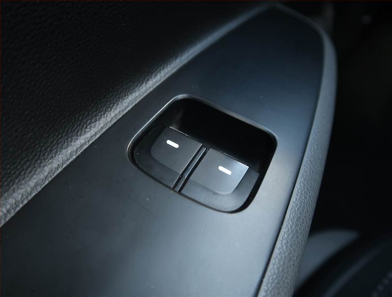 Hyundai i10 (2017) 1.0, Serv.kniha - fotka 14 z 15
