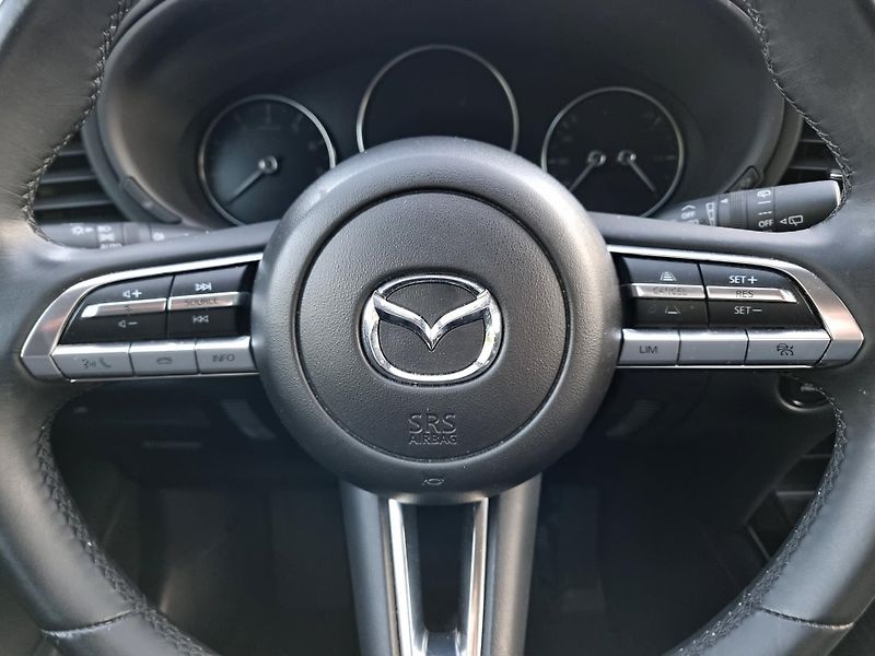 Mazda CX-30 (2023) 2.0 HOMURA,NAVI,HEAD UP,ALU - fotka 27 z 43